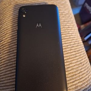 Motorola cellphone black